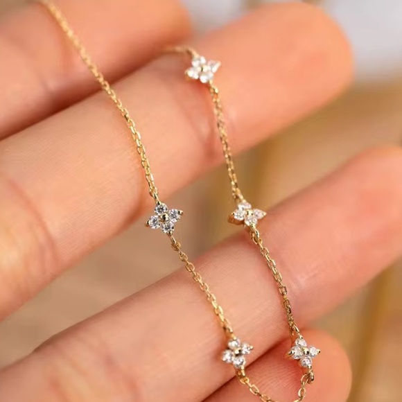 925 Sterling Silver Gold Four-Leaf Clover Bracelet – Lucky Charm - Picture 4 of 8